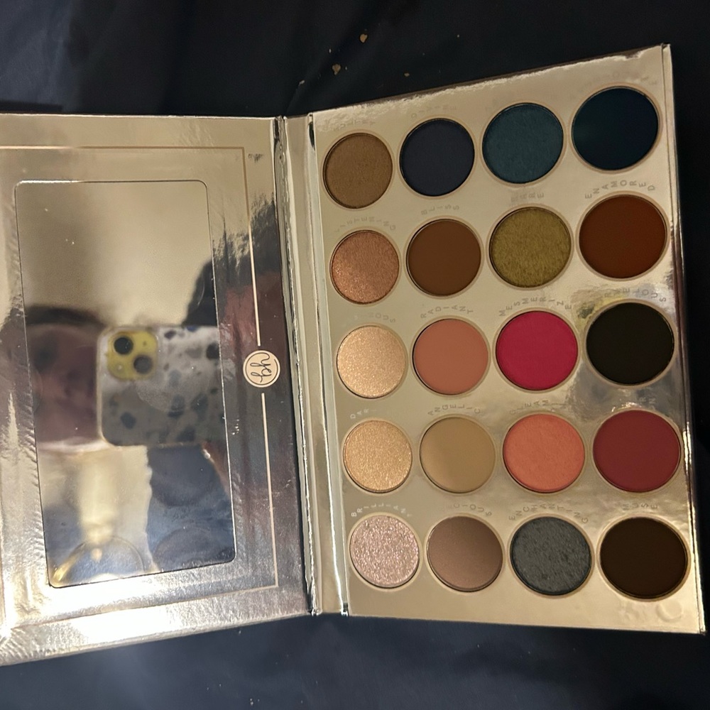 BH eyeshadow palette
